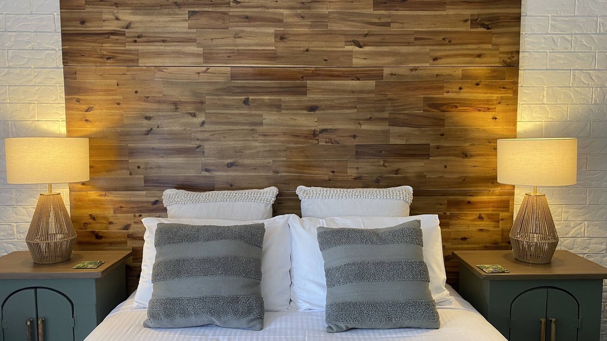 Beachmere Hotel | Beachmere Palms Motel