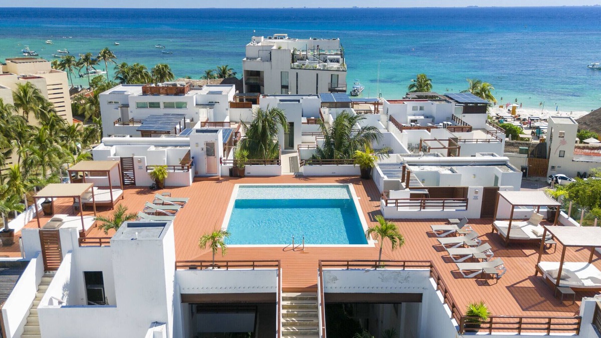 Zazil-ha Condo | Beachside 2BR with Rooftop, Pool - At Casa del Mar