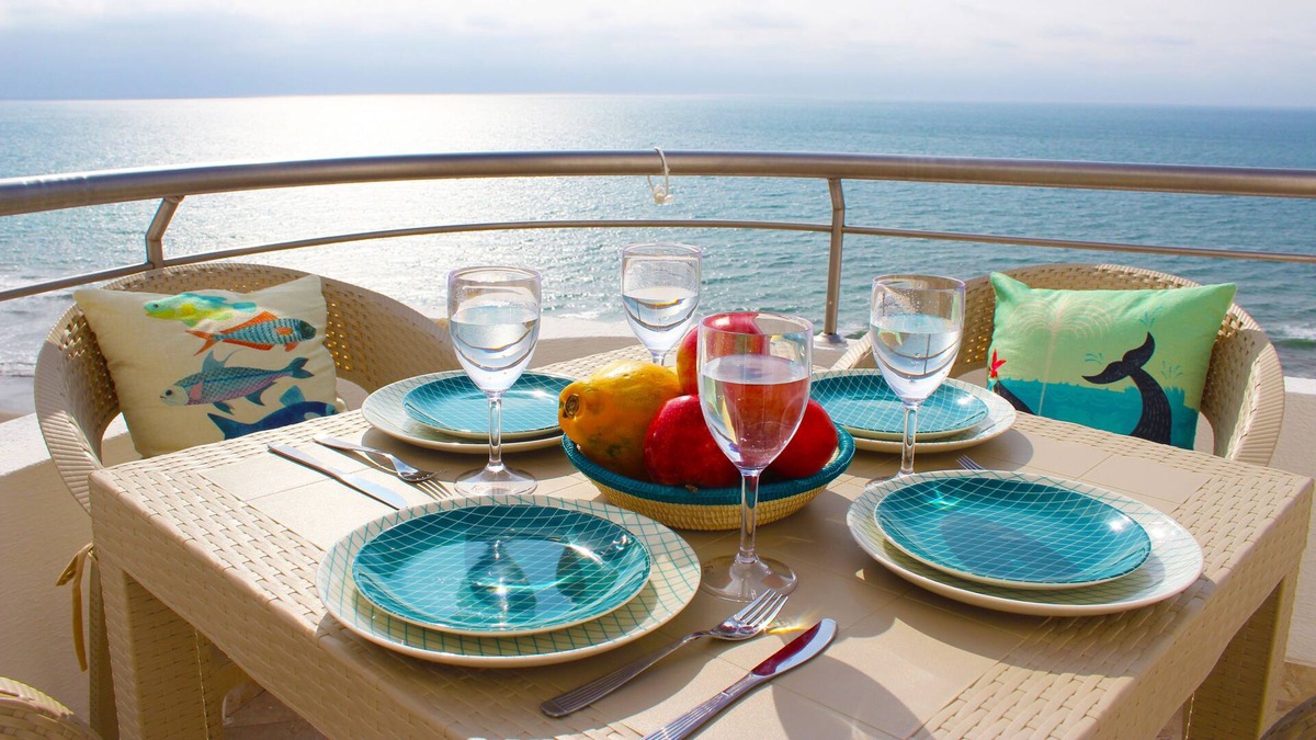 Manta Condo | Beachside Apartment in Exclusive Gated Community