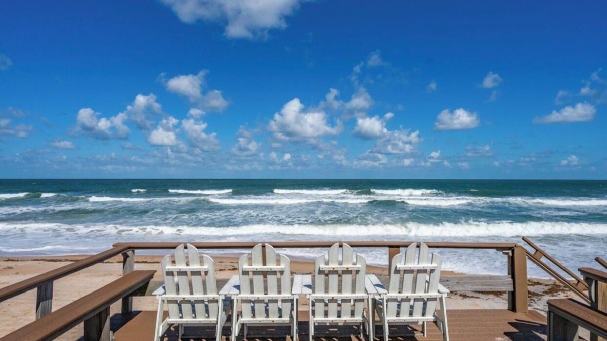 Ormond-by-the-Sea Condo | Beachside Bliss in Ormond Beach