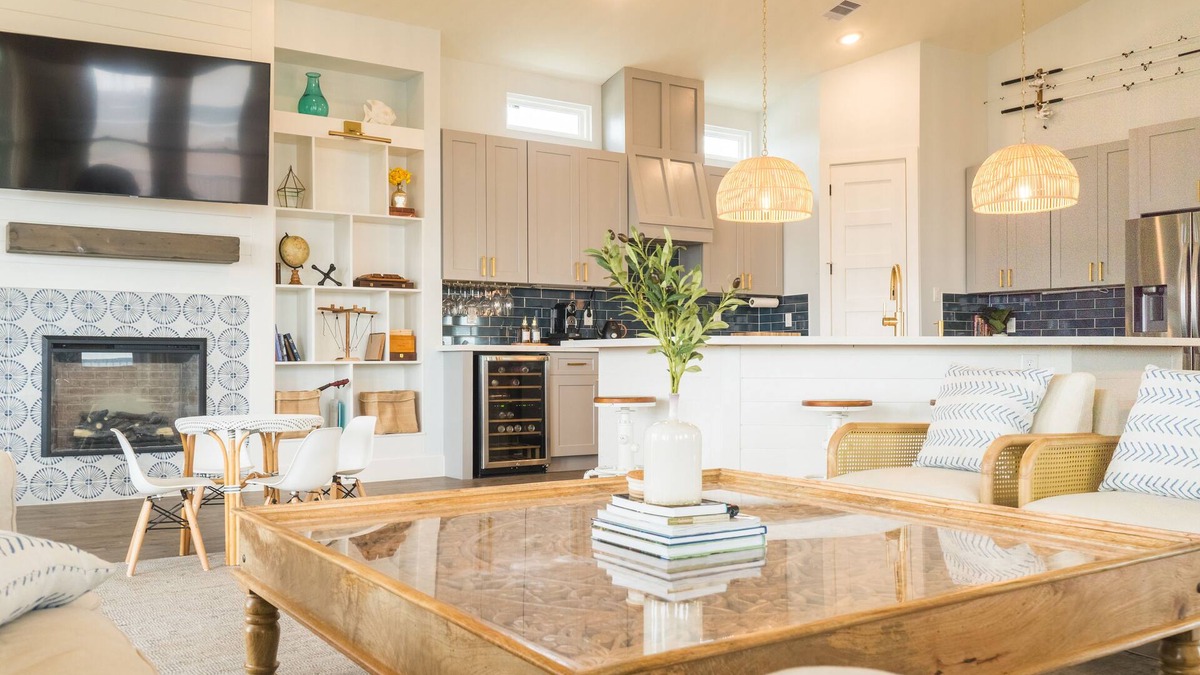 San Luis House | Beachside, Luxury, Pool, Mini Golf, Arcades, EV, Bay and Ocean Views