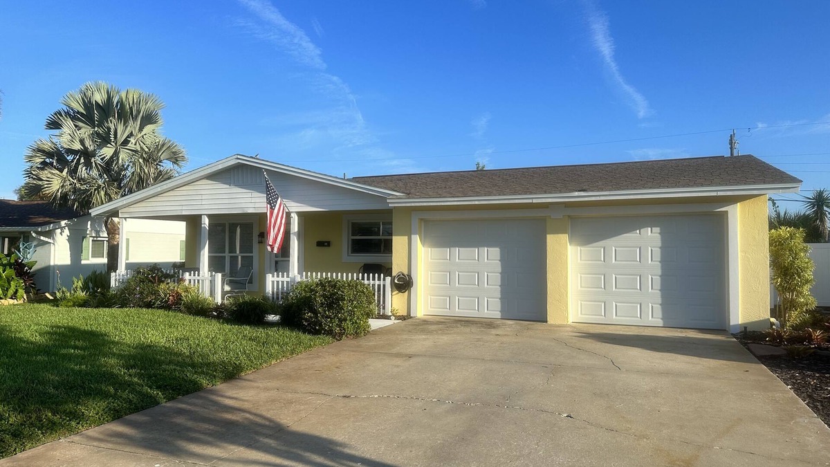 Breakers House | Beachside Ormond Beach Bungalow