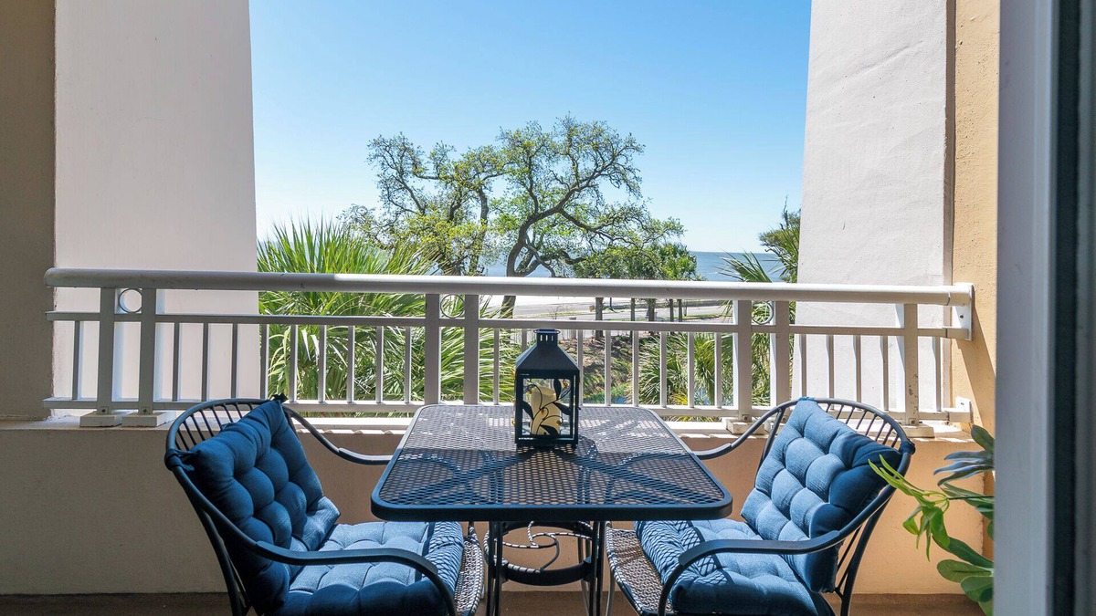 Gulfport Condo | Beachview Condo at Legacy Tower 2 -206 - fully furnished 2 bedroom 2 bathroom