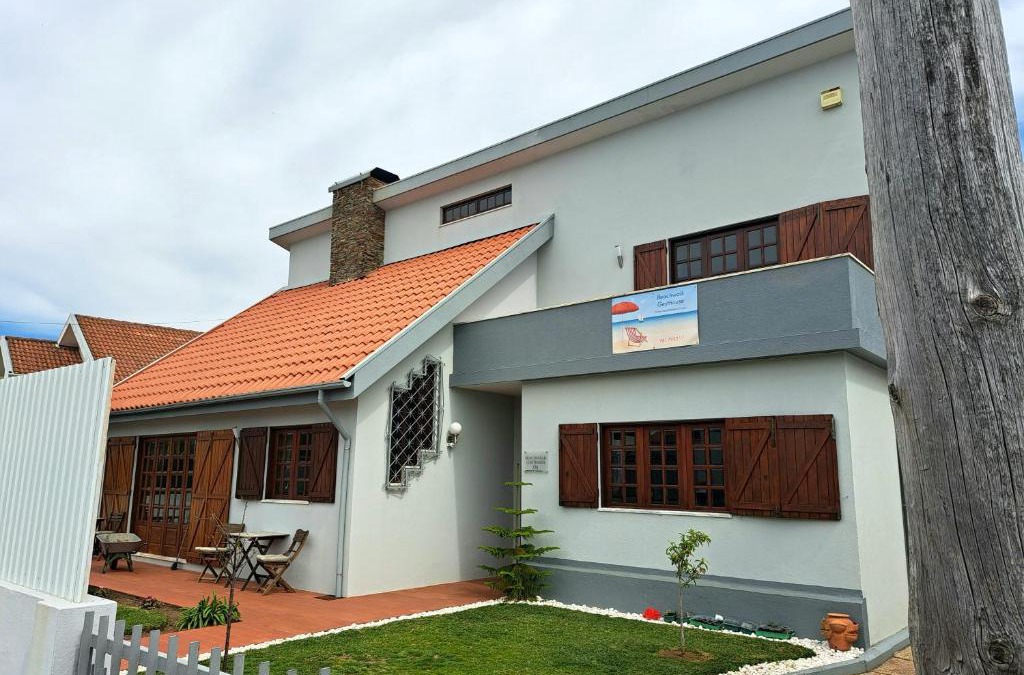Esmoriz Bed & Breakfast | Beachwalk guesthouse