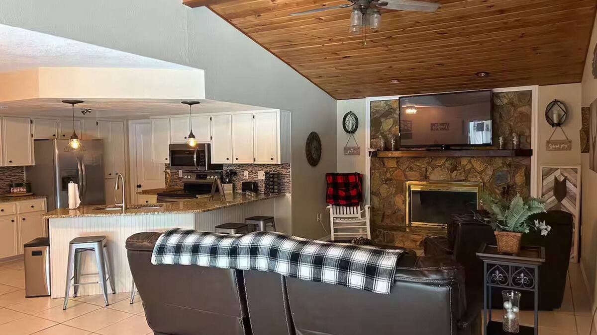 Spring Hill House | Beachy Cabin vibes
