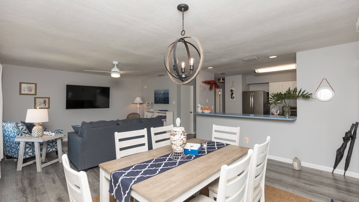 Coquina Gables Apartment | Beachy Getaway–Cozy, Clean & Equipped w/All Essentials! Relax, Enjoy & Refresh!