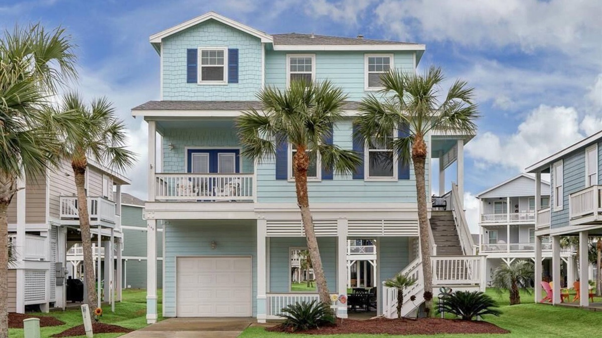 Galveston Cottage | Beachy Keen-New Ocean Side Cottage- Now Pet Friendly!