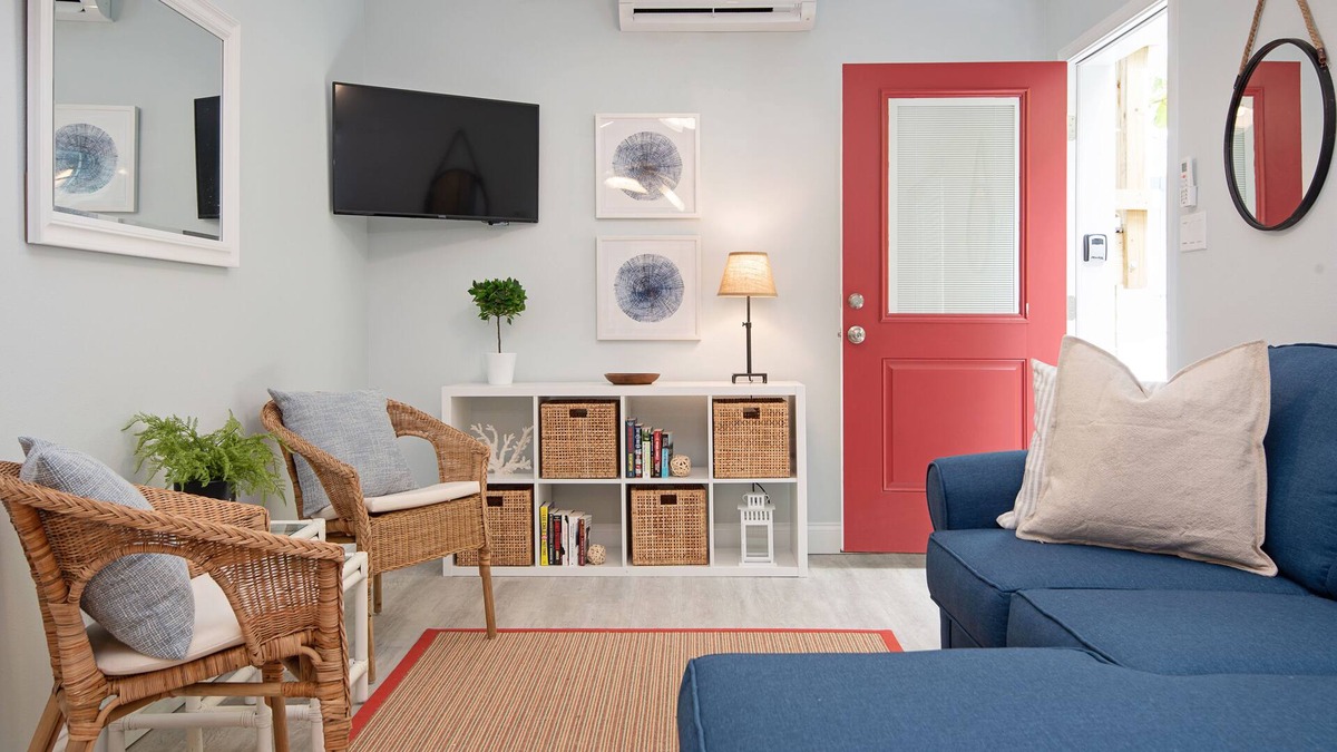 Downtown Dunedin Apartment | Beachy Modern Getaway I