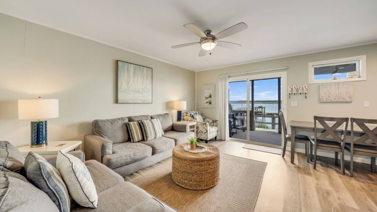 Chincoteague Condo | Beachy Place - Sea Tag 11 on Chincoteague Island!