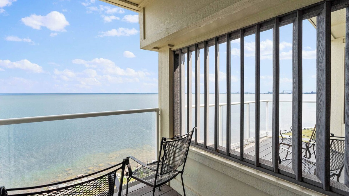 Endion Hotel | Beacon Pointe on Lake Superior