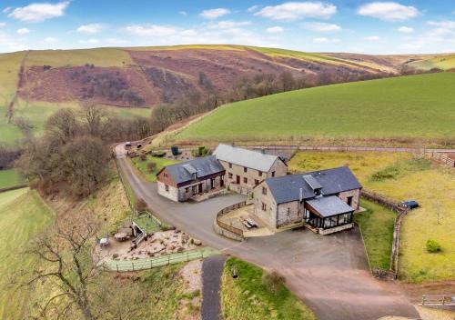 Brecon House | Beacons View Farm Cottages