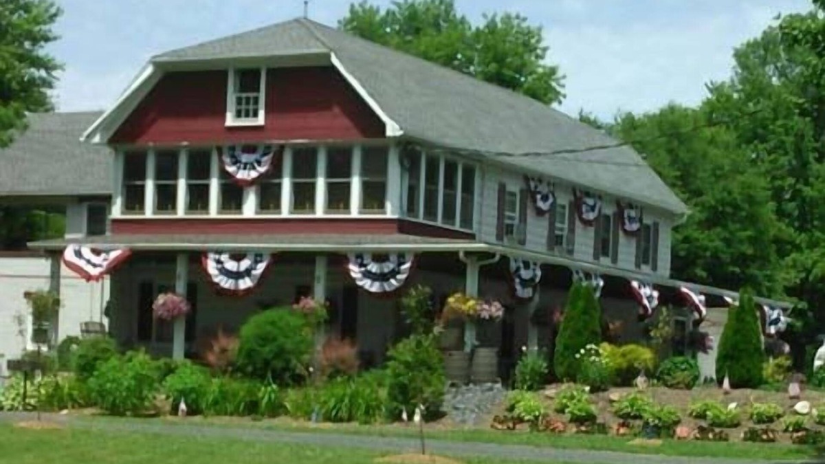 Paxinos Bed & Breakfast | Beagle's Bed & Breakfast