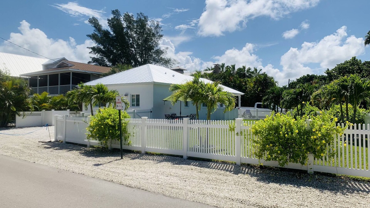 Anna Maria Cottage | Bean Point Beach Cottage -North End of Island beautiful white sand and sunsets!