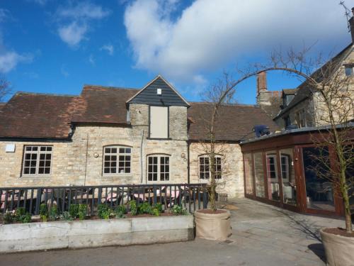 Oxford Hotel | Bear and Ragged Staff