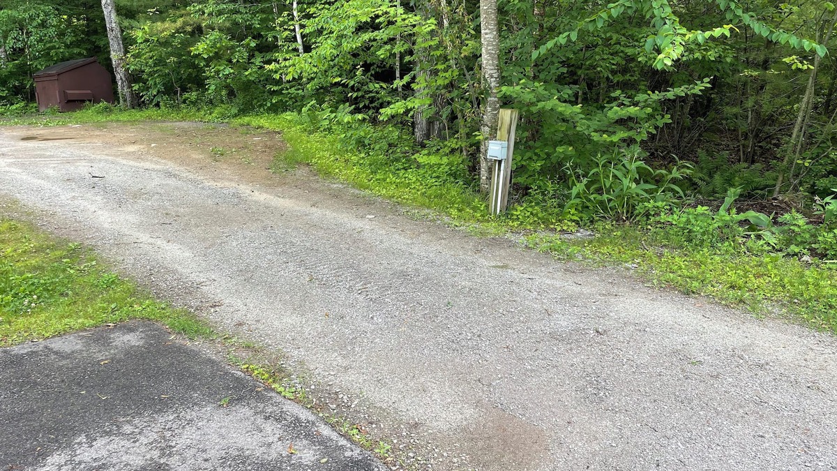 Dunbarton RV Rental | Bear Brook Trail RV Parking site