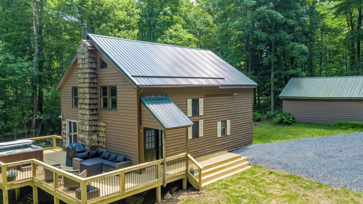 Accident Cabin | Bear Creek Lodge/Secluded Mountain Cabin w/Hot Tub, Fireplace & Stunning Views