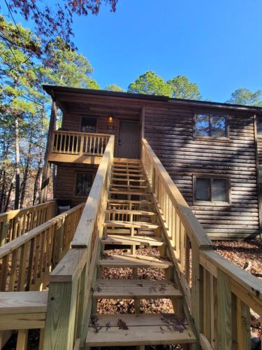 Mount Ida House | Bear Den on Lake Ouachita 2BR Condo at Mountain Harbor Resort