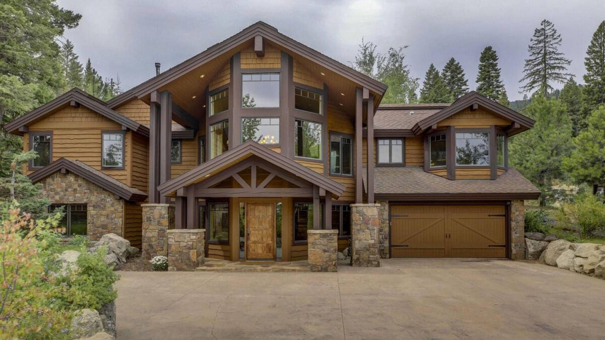 Tamarack House | Bear Discovery Custom Tamarack Estate Home by Casago Mccall - Donerightmanagement