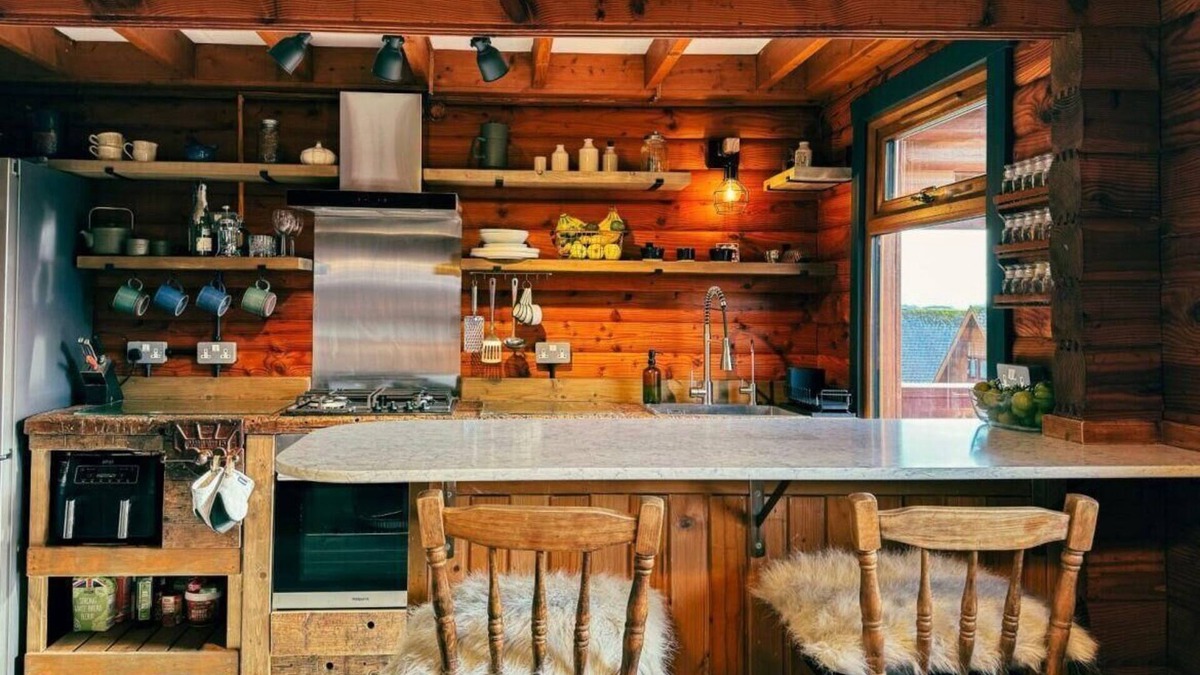 Sandyhills Cabin | Bear Lodge 11 | Limited Stays | Retreat-Style Solway Coast Escape