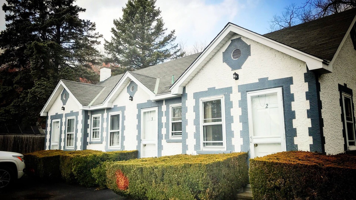 Fort Montgomery House | Bear Mountain Bridge Motel Regular Room