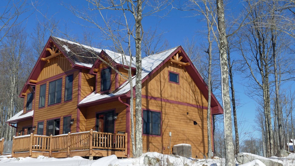 McHenry House | Bear on Mountain offers an exquisite Log Cabin on WISP Mountain