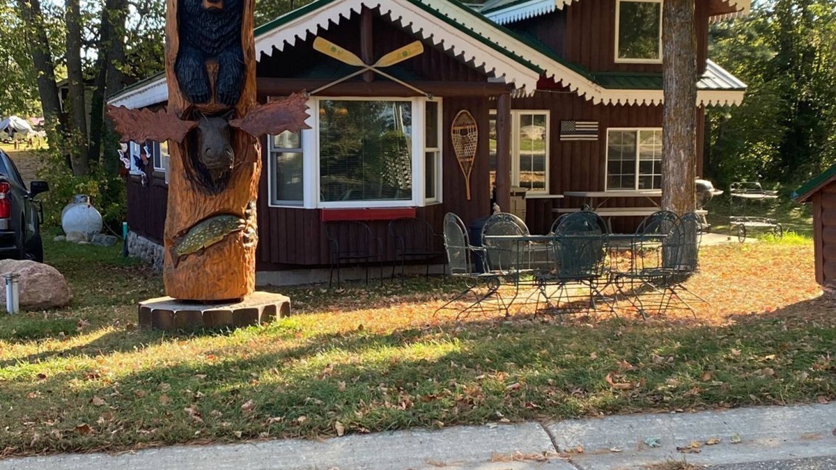 Whipholt Cabin | Bear's Den Cabin 2 bd/1ba Leech Lake recreation. Cozy year round cabin.