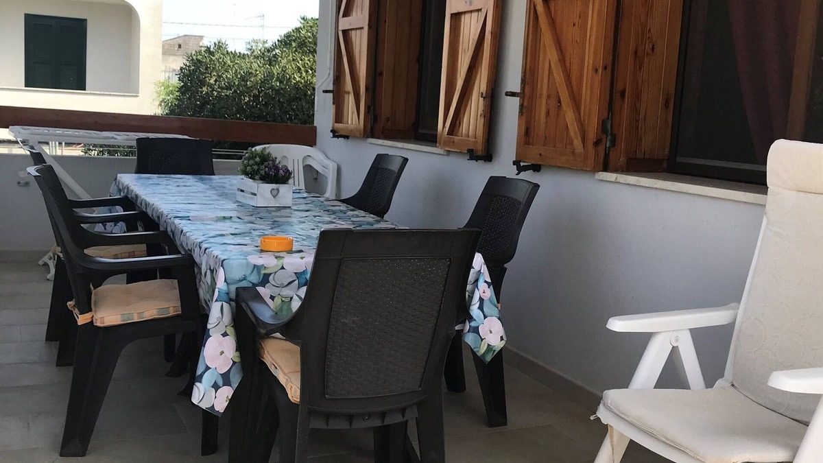 Torre dell'Orso House | Bear Tower, Wi Fi, terrace, garden, parking, 150 m from the beach