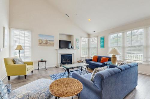 Ocean View Apartment | Bear Trap Dunes - October Glory II