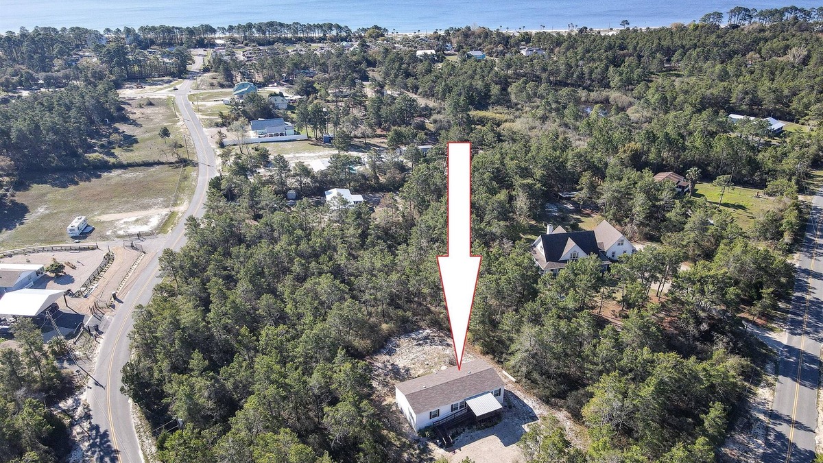 Carrabelle House | Bearfoot Bay Hideaway 3BR/2BA near Carrabelle Beach