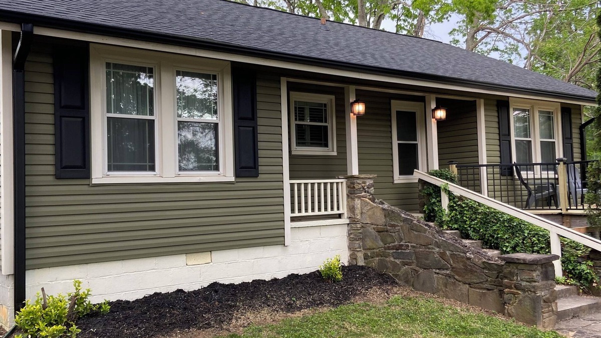 Royal Pines House | Beary Relaxing-Cozy Getaway for Family and Friends- Pet Friendly