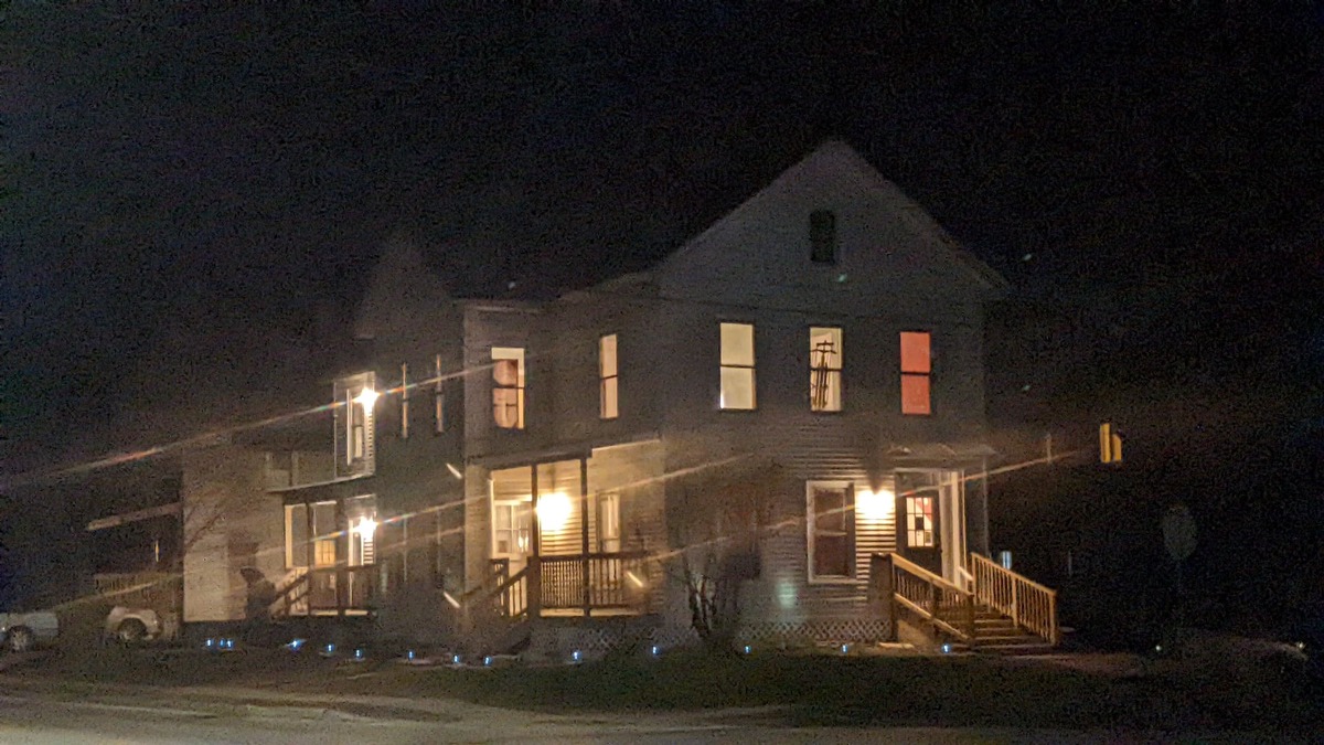 East Haven Rutland County House | Beast of 2 East - 2 bd rm with ideal office space!