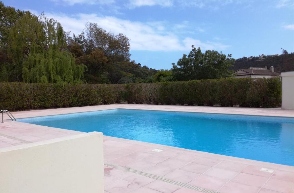 Mandelieu-La-Napoule Apartment | Beau deux pièces avec piscine