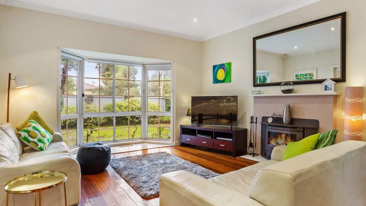 Beaumaris House | BeauBay Beaumaris House Lifestyle beach location. Private pool, garden. 4 bed