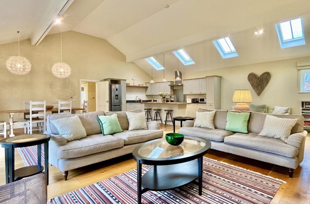 North Stoke House | Beaufort Barn by inspirestays-com