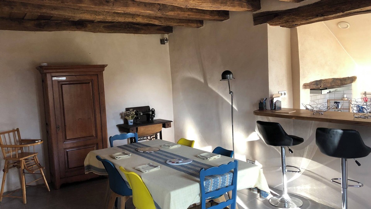 Argilly Ski Chalet | Beaune Nuits: well-kept house, garden, wood stove, great peace and quiet