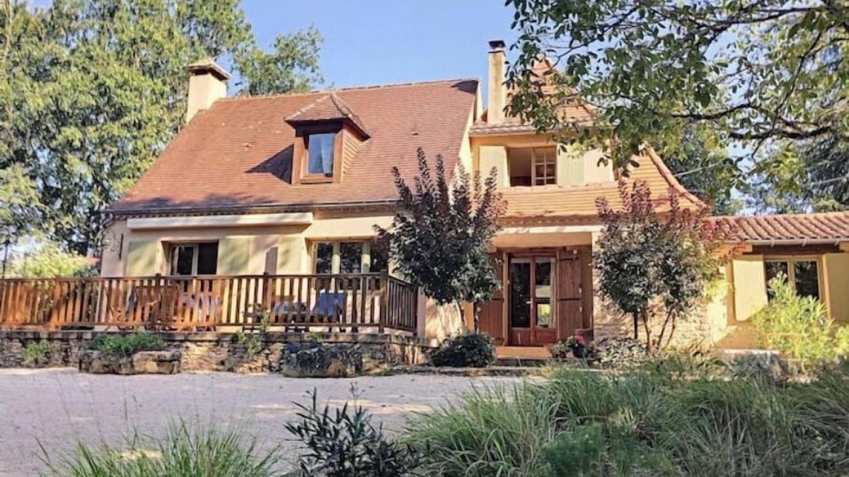 Sainte-Alvere House | Beautiful Perigordian house in tranquil woodland setting.