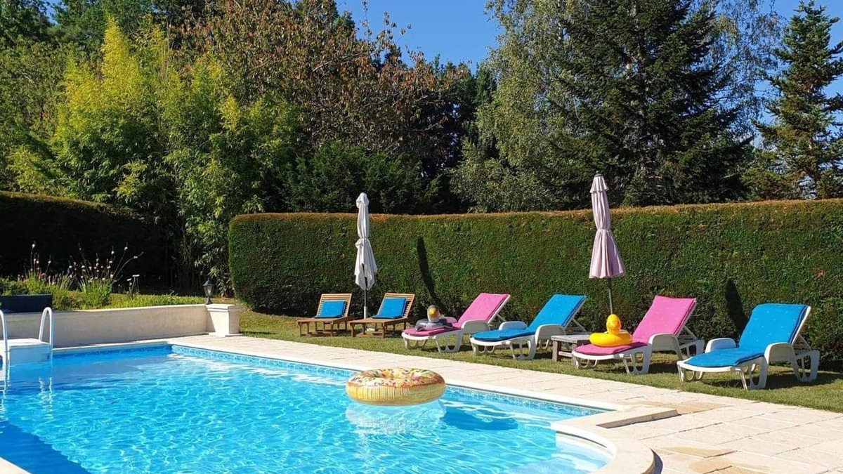 Villefranche-du-Perigord House | Beautiful Country House, Large Heated Private Pool, Gardens, Play Area
