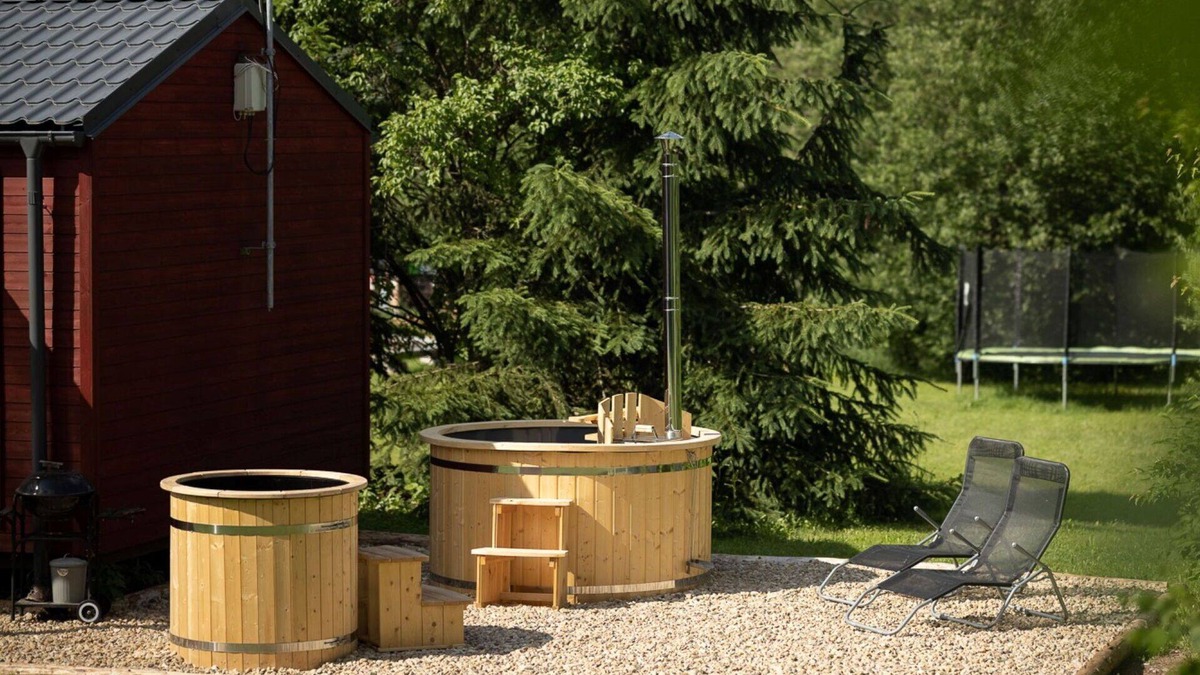 Dolni Branna House | Beautiful private villa for 4 people with WIFI, hot tub, TV, terrace and pets allowed