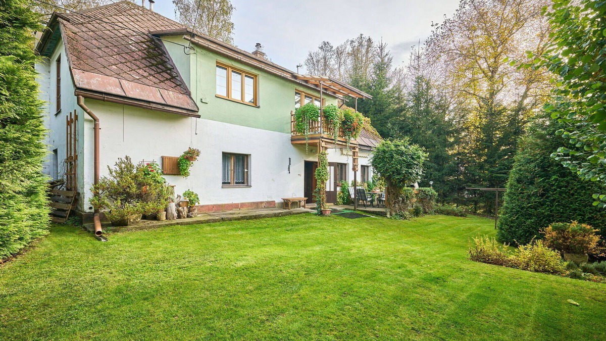 Lanov Villa | Beautiful private villa for 12 guests with private pool, WIFI, TV and terrace