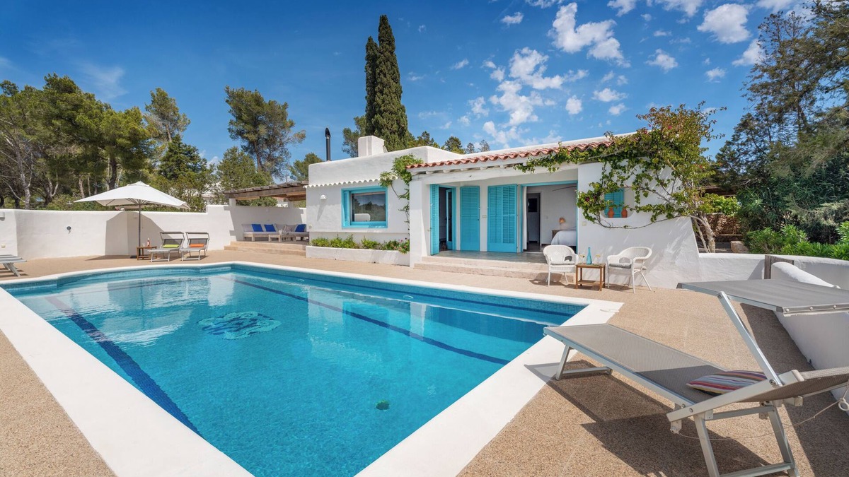 Sant Josep de sa Talaia Villa | Beautiful villa for 6 with large pool in the hills of san jose.Very well located