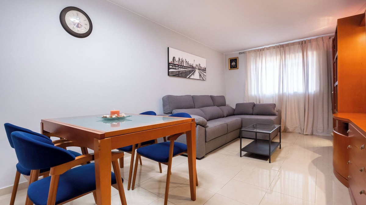 Cornella de Llobregat Apartment | Beautiful two-bedroom apartment in Cornellà
