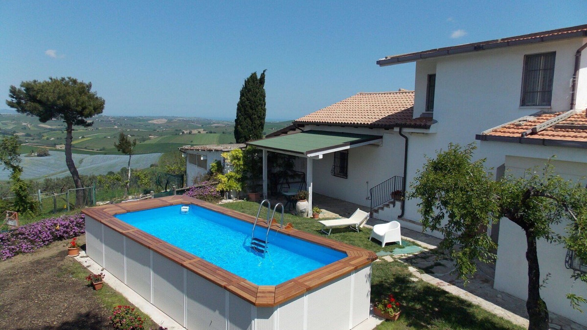 Montenero di Bisaccia House | Beautiful private villa for 9 guests with private pool, WIFI, TV, terrace, pets allowed and park.