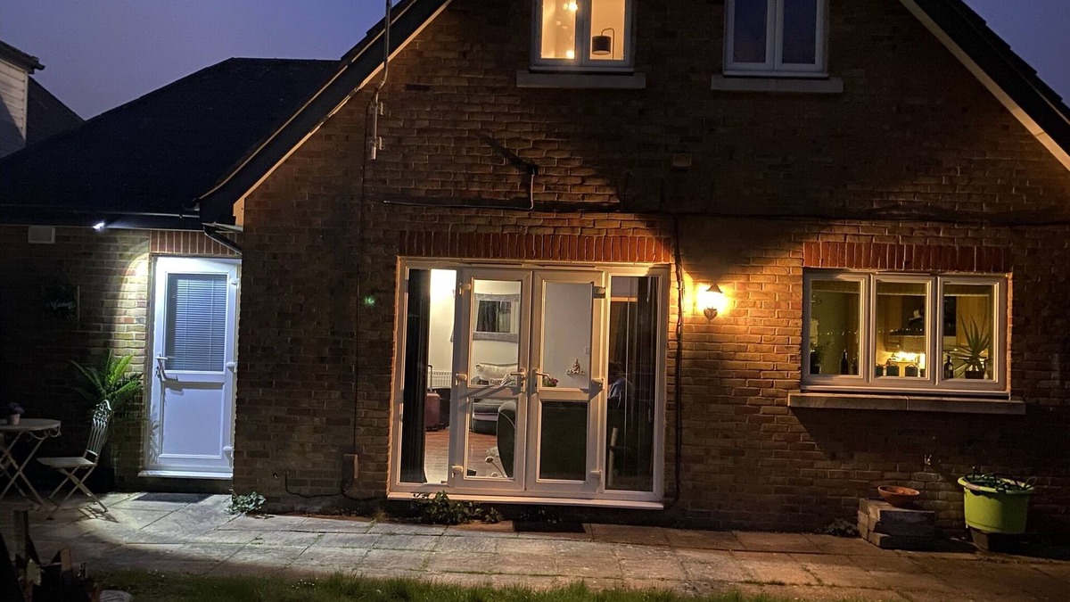 Hillingdon Apartment | Beautiful 1-bed Studio in Uxbridge, London
