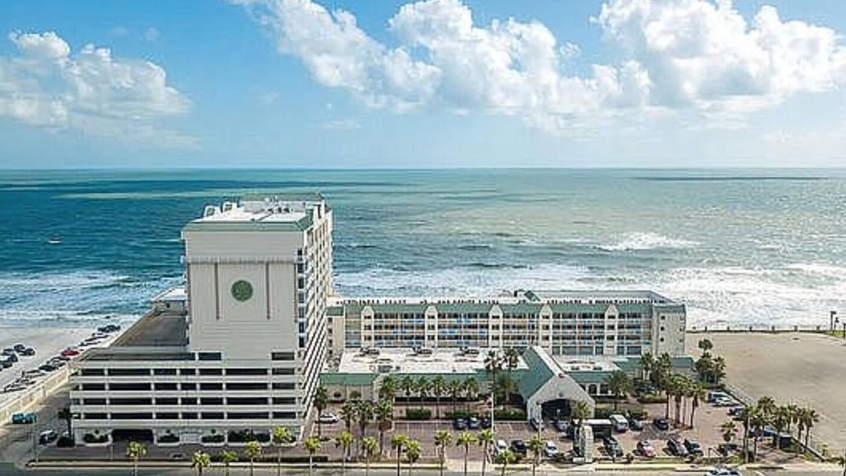 Ortona Park Condo | Beautiful 11th floor OceanView 1 Bedroom- Daytona Beach Resort