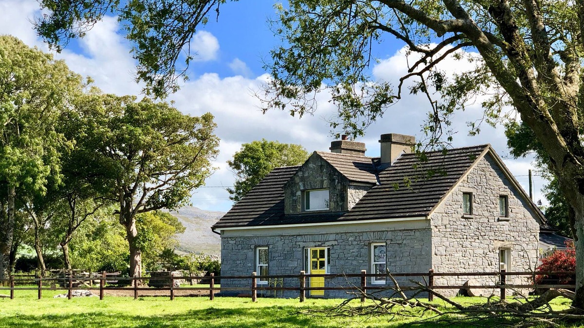 New Quay Other | Beautiful 12/14 Bed former farmhouse overlooking Galway Bay and the Burren Hills