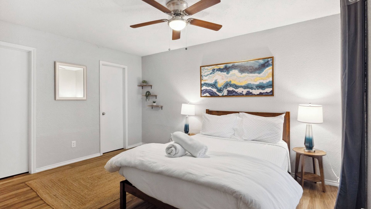 Coronado Hills Apartment | Beautiful 1BD/1BA in University Hills 4729