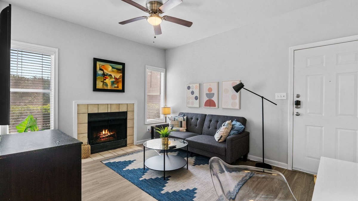 Milwood Apartment | Beautiful 1br by the Domain