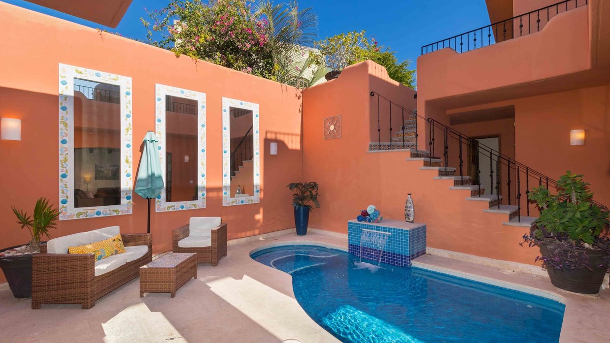 Nopolo House | Beautiful 2 BD & 2.5 BA with Private Pool amazing views!