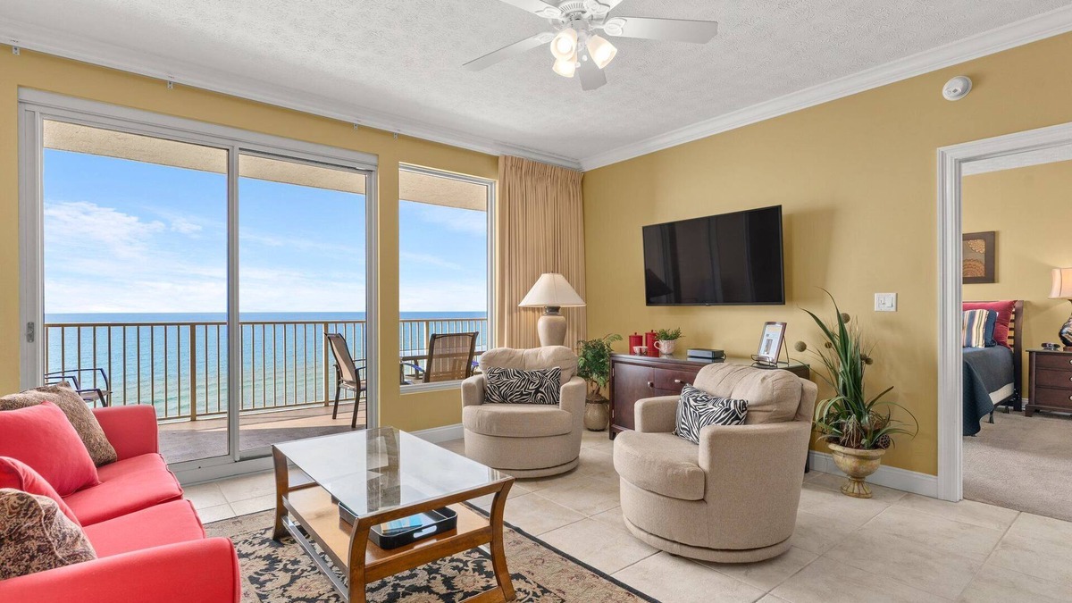 Lower Grand Lagoon Condo | BEAUTIFUL 2 BD [DBL KING]/2 BA BEACH FRONT CONDO! FREE BEACH SERVICE, WIFI!