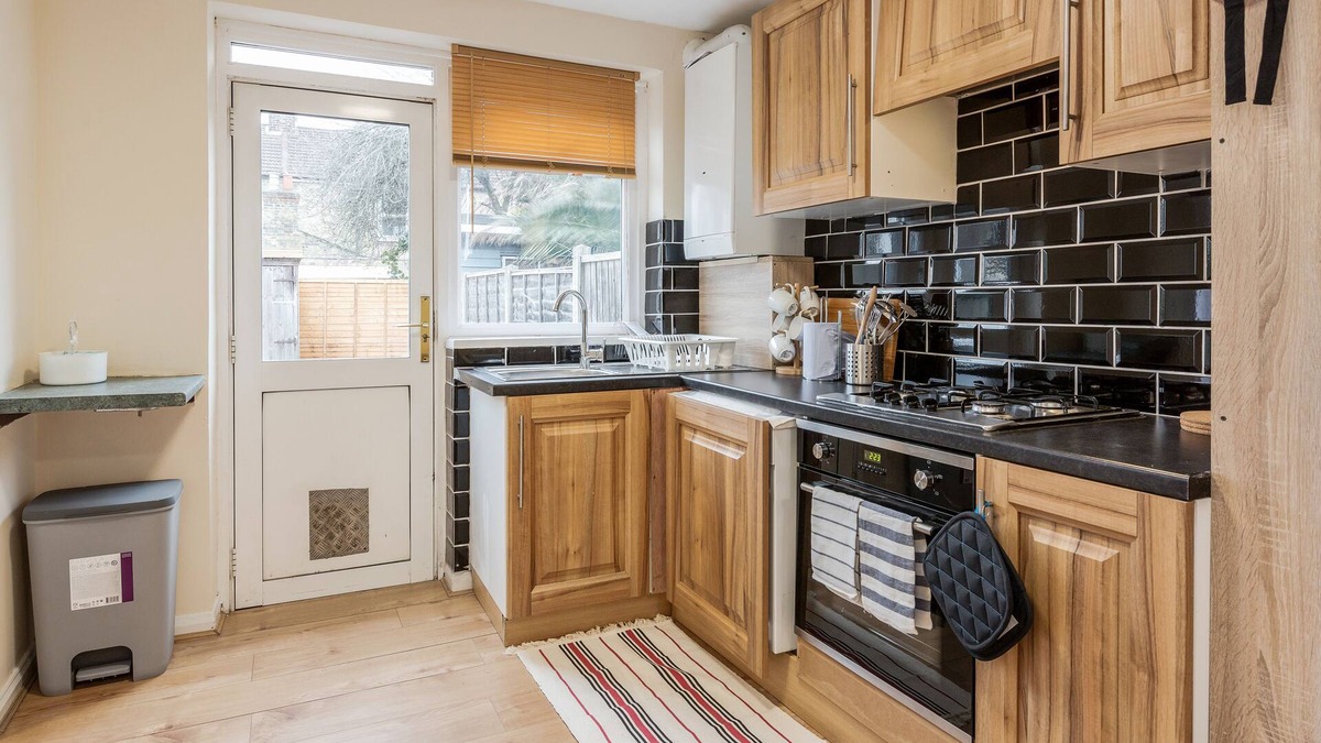 Barking House | Beautiful 2-bed House in Quiet Cul-de-sac